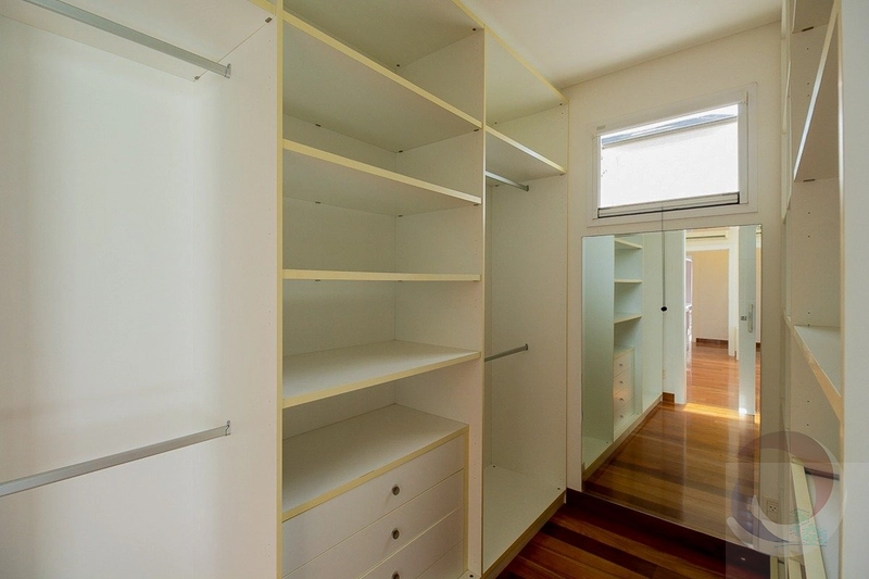 Casa para venda possui 728 metros quadrados com 7 quartos: 18ª foto da galeria de imagens do imóvel