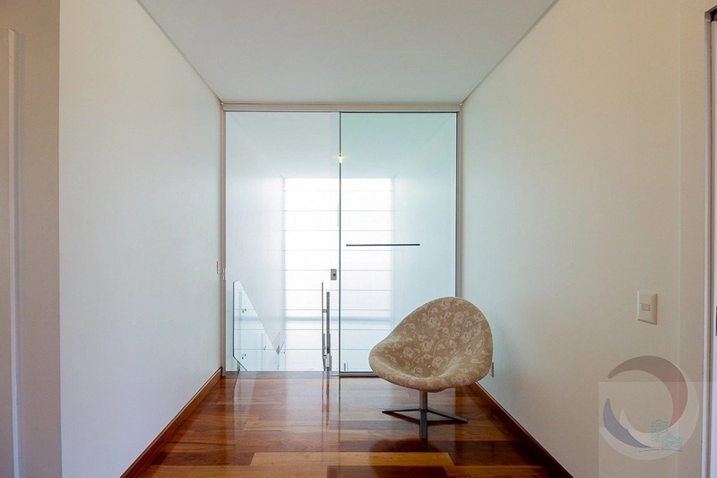 Casa para venda possui 728 metros quadrados com 7 quartos: 16ª foto da galeria de imagens do imóvel