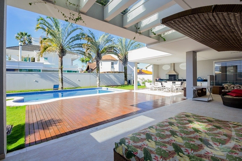 Casa para venda possui 728 metros quadrados com 7 quartos: 95ª foto da galeria de imagens do imóvel