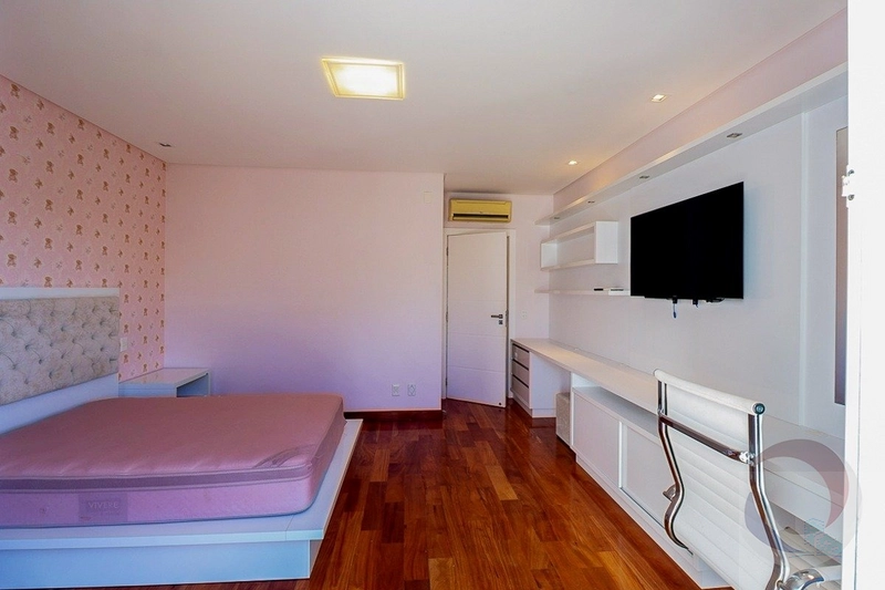 Casa para venda possui 728 metros quadrados com 7 quartos: 29ª foto da galeria de imagens do imóvel