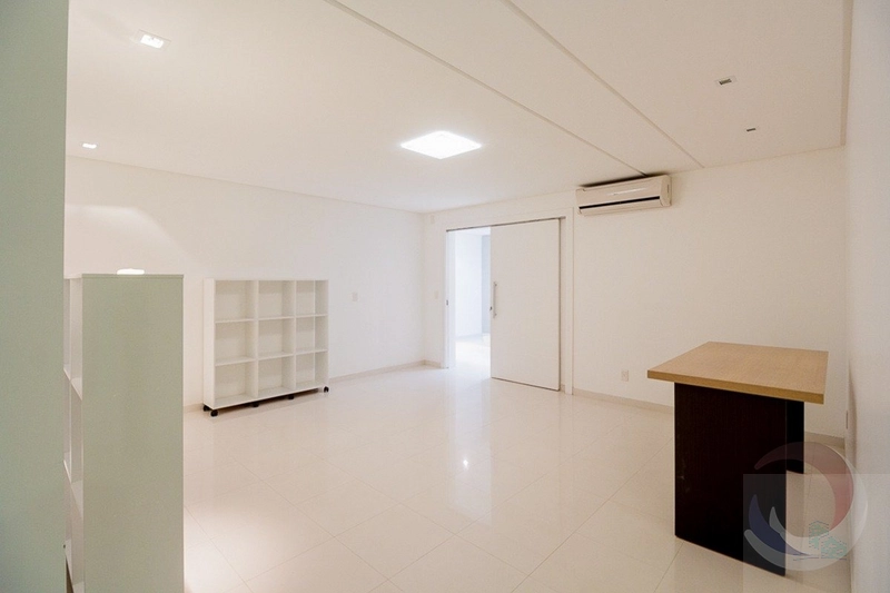 Casa para venda possui 728 metros quadrados com 7 quartos: 53ª foto da galeria de imagens do imóvel
