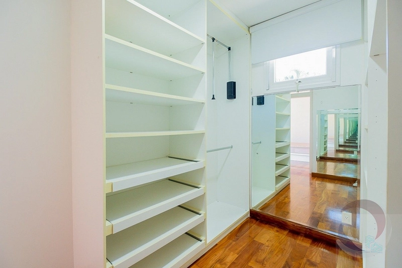 Casa para venda possui 728 metros quadrados com 7 quartos: 101ª foto da galeria de imagens do imóvel