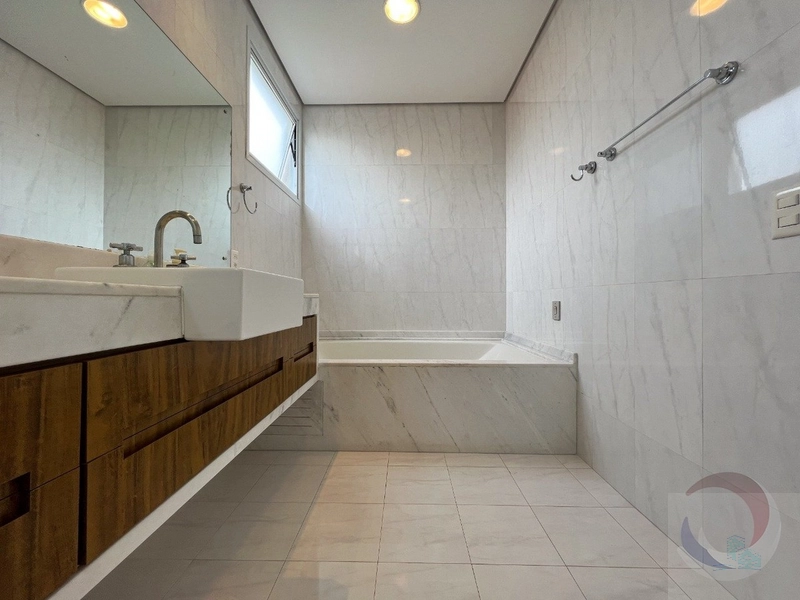 Casa de Luxo em Jurerê Internacional - Venda: 28ª foto da galeria de imagens do imóvel