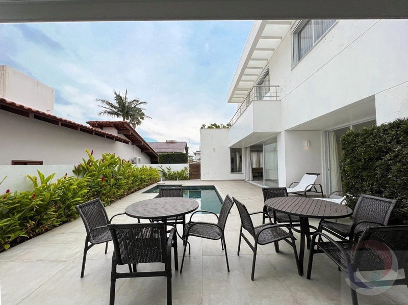 Casa de Luxo em Jurerê Internacional - Venda: 17ª foto da galeria de imagens do imóvel