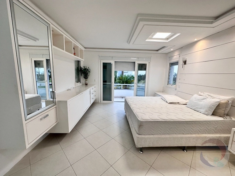 Casa de Luxo em Jurerê Internacional - Florianópolis: 21ª foto da galeria de imagens do imóvel