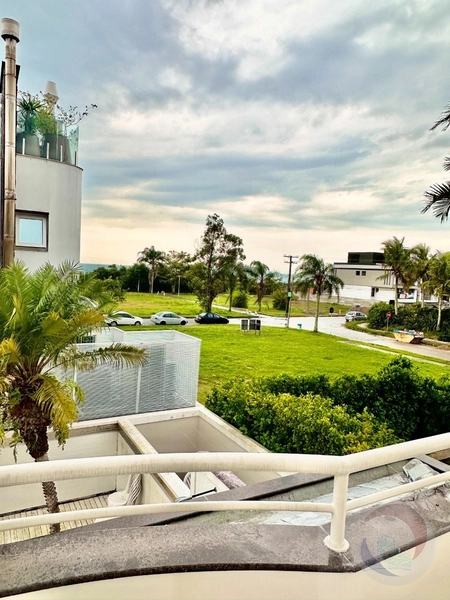 Casa de Luxo em Jurerê Internacional - Florianópolis: 22ª foto da galeria de imagens do imóvel