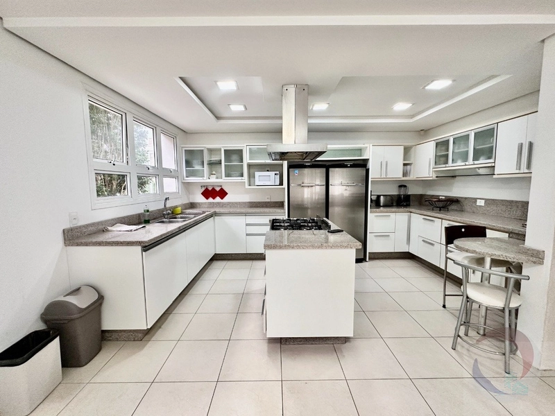 Casa de Luxo em Jurerê Internacional - Florianópolis: 2ª foto da galeria de imagens do imóvel