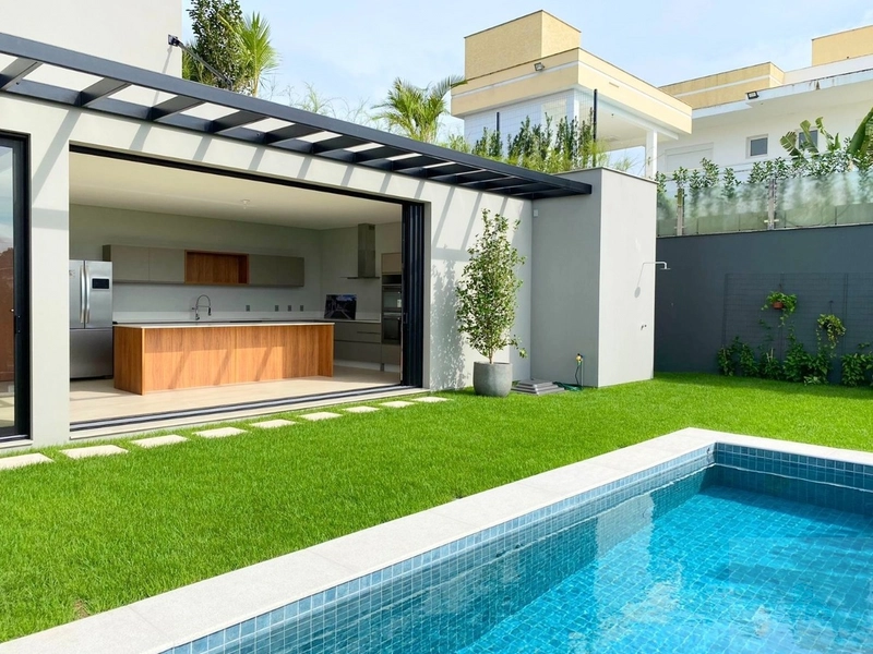 Casa de luxo à venda em Lagoa Da Conceição, Florianópolis: 5ª foto da galeria de imagens do imóvel
