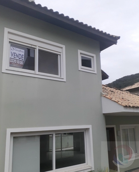 Casa de condomínio para venda tem 164 metros quadrados com 3 quartos: 2ª foto da galeria de imagens do imóvel