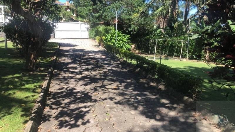 Terreno à venda em Florianópolis - Bairro Sambaqui: 2ª foto da galeria de imagens do imóvel