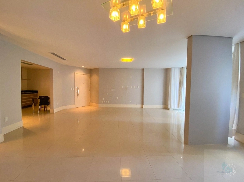 Apartamento de luxo à venda no Centro de Florianópolis: 3ª foto da galeria de imagens do imóvel