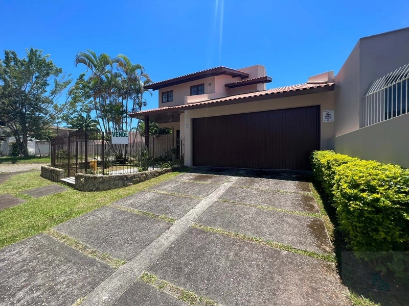 Casa à venda em Florianópolis - Córrego Grande: 2ª foto da galeria de imagens do imóvel