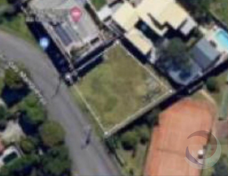 Terreno para venda possui 674 metros quadrados em Lagoa da Conceição: 3ª foto da galeria de imagens do imóvel