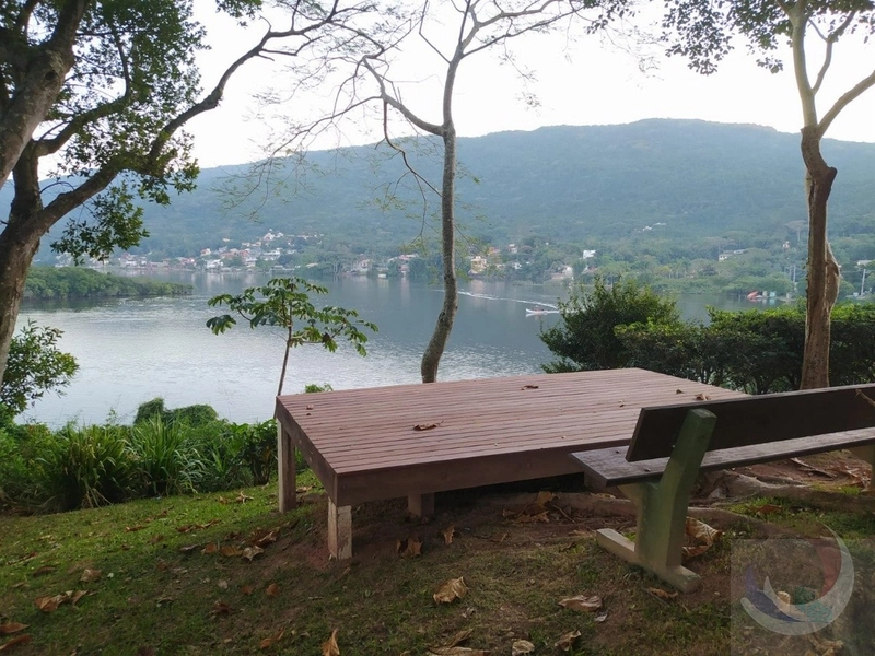 Terreno para venda possui 674 metros quadrados em Lagoa da Conceição: 1ª foto da galeria de imagens do imóvel