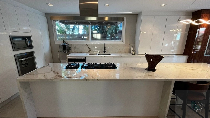 Casa à venda em Jurerê Internacional, Florianópolis: 3ª foto da galeria de imagens do imóvel