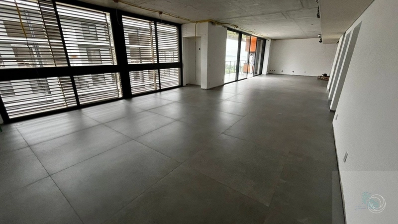 Duplex à venda em Jurerê, Florianópolis: 9ª foto da galeria de imagens do imóvel