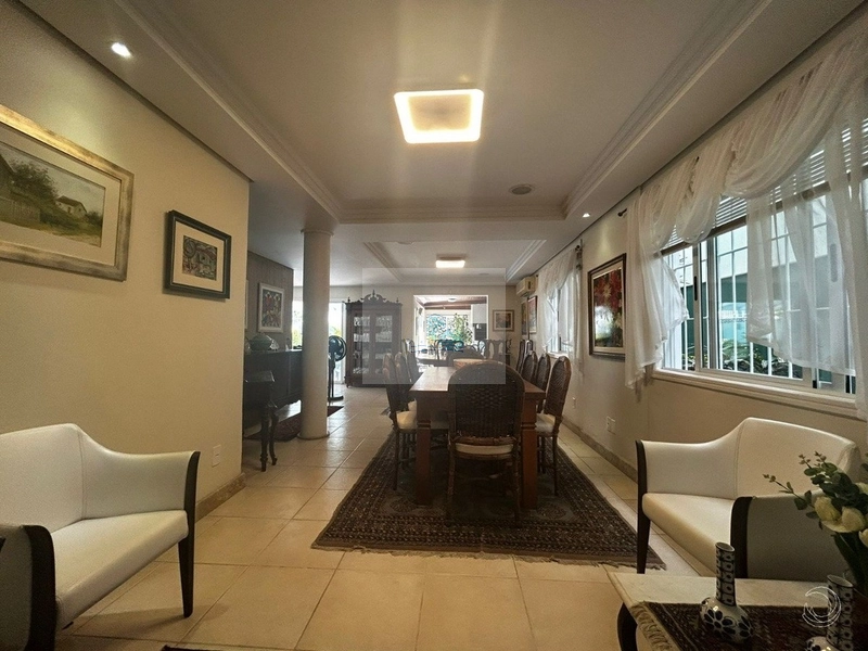 Casa à venda em Florianópolis, Bairro Trindade: 3ª foto da galeria de imagens do imóvel