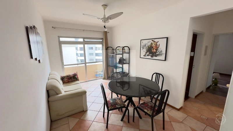 Apartamento com 2 dorms no Centro: 1ª foto da galeria de imagens do imóvel