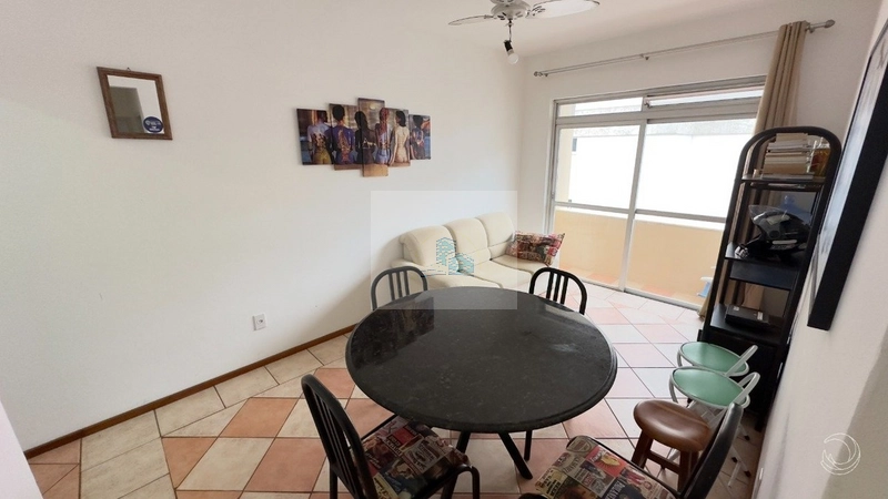 Apartamento com 2 dorms no Centro: 2ª foto da galeria de imagens do imóvel
