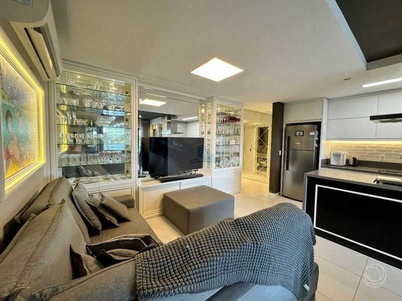 Apartamento 3 dorms sendo 1 suíte no Saco Grande: 3ª foto da galeria de imagens do imóvel