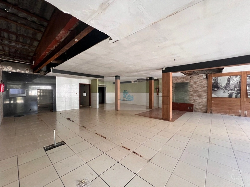 Casa comercial ampla no Centro: 3ª foto da galeria de imagens do imóvel