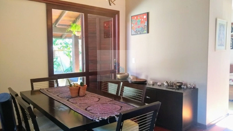Casa com 3 dorms no bairro Itacorubi: 4ª foto da galeria de imagens do imóvel