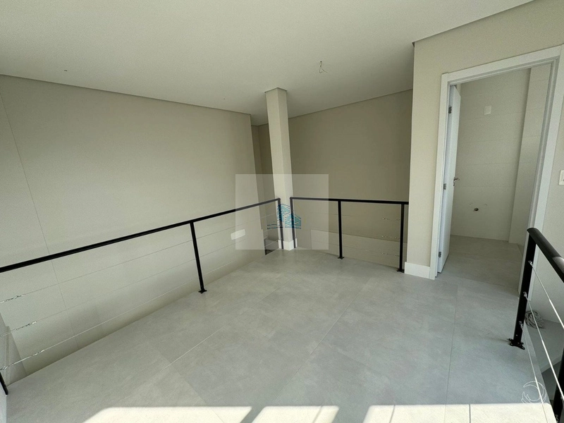 Duplex com 1 dorm com suíte no Centro: 13ª foto da galeria de imagens do imóvel