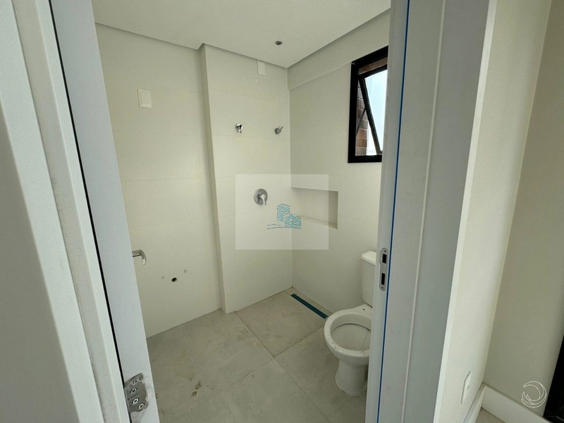 Duplex com 1 dorm com suíte no Centro: 8ª foto da galeria de imagens do imóvel