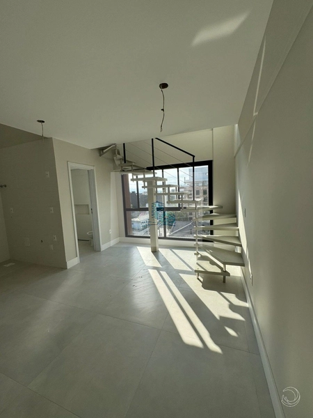 Duplex com 1 dorm com suíte no Centro: 22ª foto da galeria de imagens do imóvel