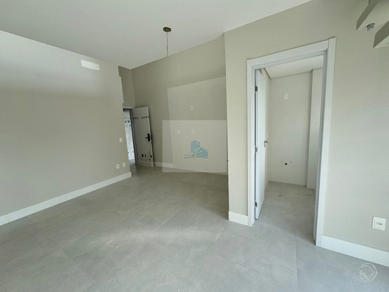 Duplex com 1 dorm com suíte no Centro: 5ª foto da galeria de imagens do imóvel