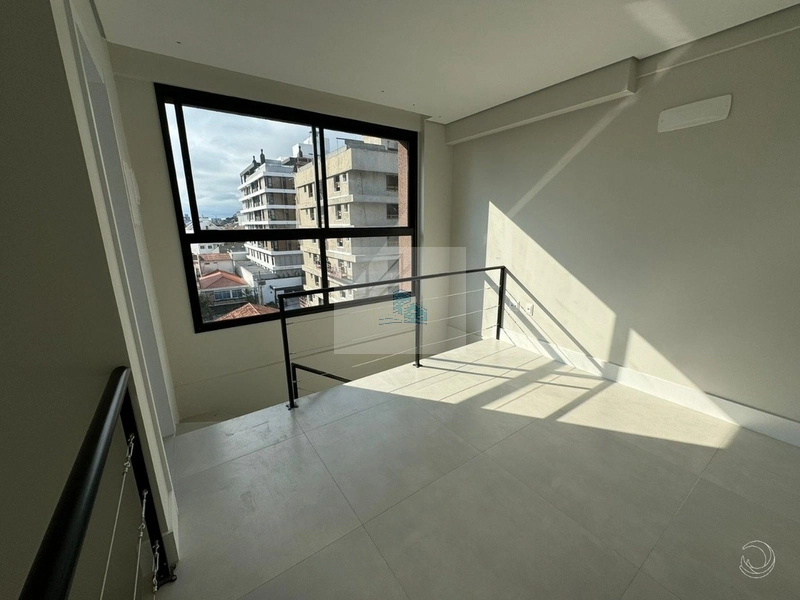 Duplex com 1 dorm com suíte no Centro: 11ª foto da galeria de imagens do imóvel