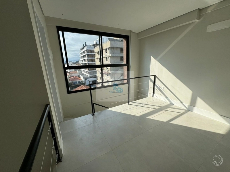Duplex com 1 dorm com suíte no Centro: 17ª foto da galeria de imagens do imóvel
