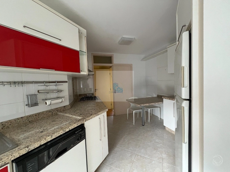 Apartamento de 4 dormitórios no Centro de Florianópolis: 17ª foto da galeria de imagens do imóvel