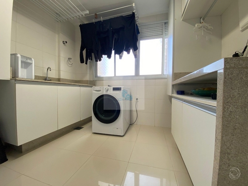 Apartamento com 3 dorms e 2 suítes no bairro Itacorubi: 17ª foto da galeria de imagens do imóvel