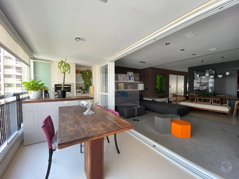 Apartamento com 3 dorms e 2 suítes no bairro Itacorubi: 9ª foto da galeria de imagens do imóvel