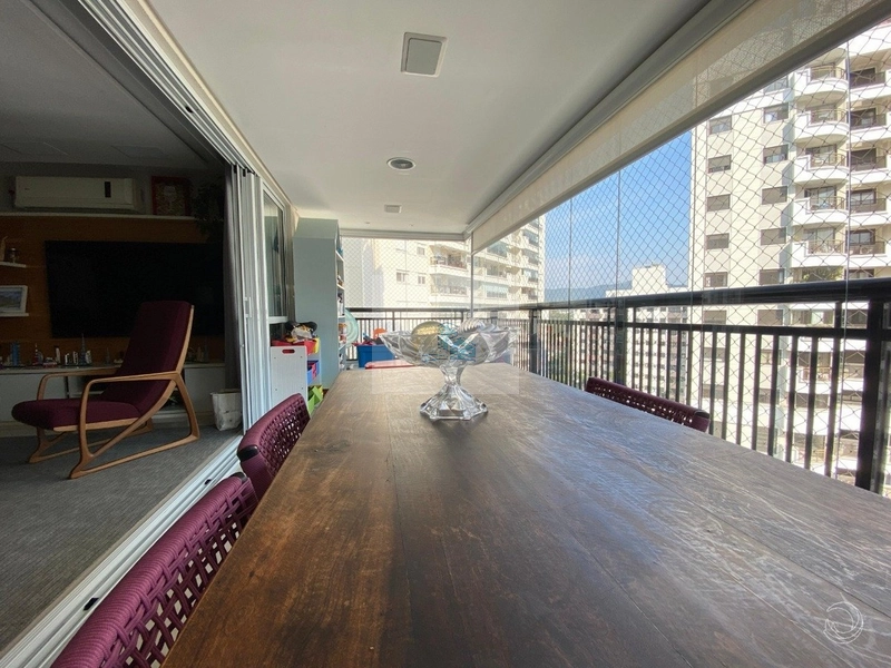 Apartamento com 3 dorms e 2 suítes no bairro Itacorubi: 8ª foto da galeria de imagens do imóvel
