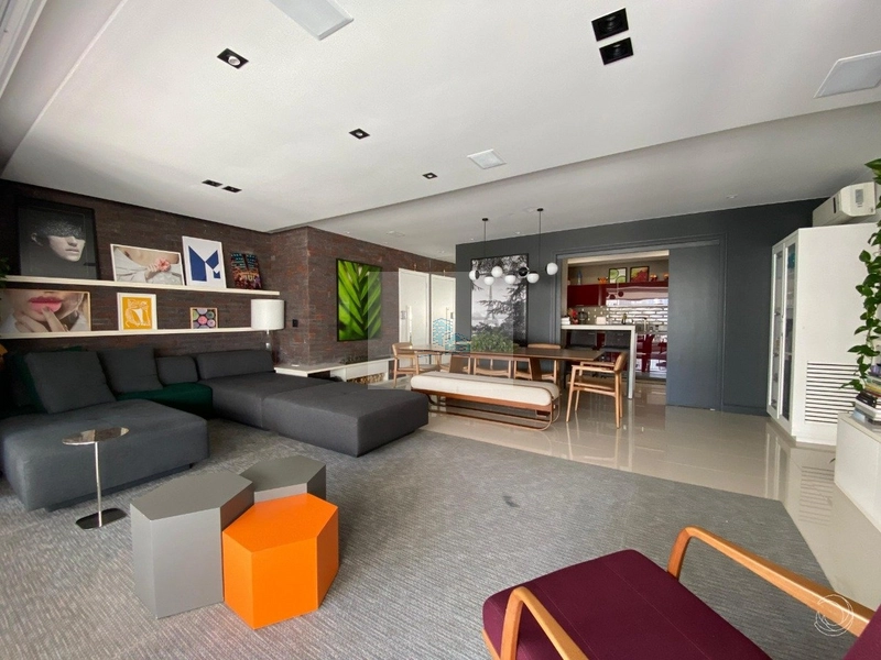 Apartamento com 3 dorms e 2 suítes no bairro Itacorubi: 2ª foto da galeria de imagens do imóvel