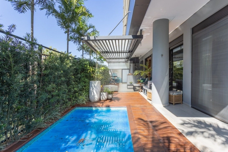 Duplex de luxo em Jurerê Internacional: 35ª foto da galeria de imagens do imóvel