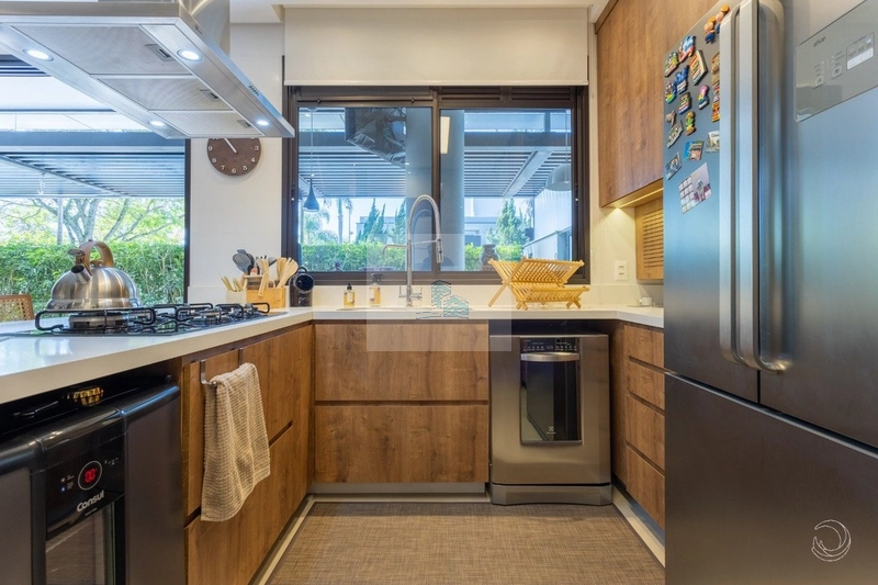 Duplex de luxo em Jurerê Internacional: 4ª foto da galeria de imagens do imóvel