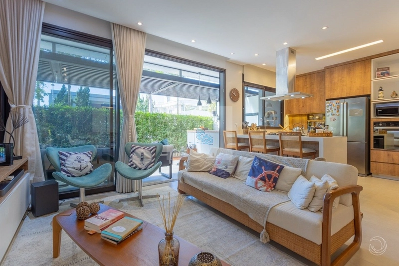 Duplex de luxo em Jurerê Internacional