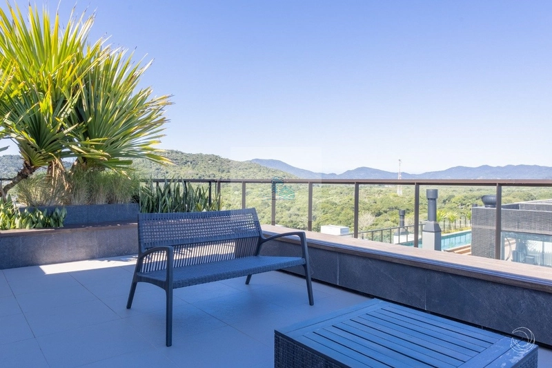 Duplex de luxo em Jurerê Internacional: 37ª foto da galeria de imagens do imóvel