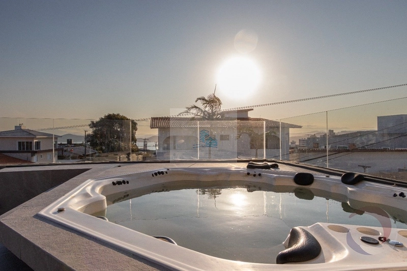 Casa Residencial a venda  de 5 dormitórios no bairro Itaguaçu: 46ª foto da galeria de imagens do imóvel