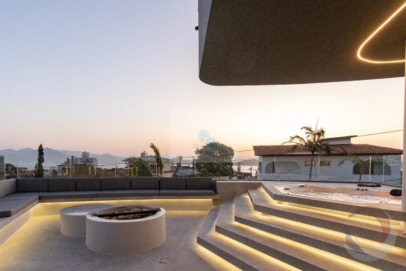 Casa Residencial a venda  de 5 dormitórios no bairro Itaguaçu: 51ª foto da galeria de imagens do imóvel