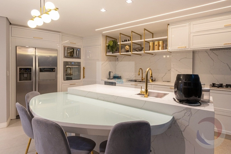 Casa Residencial a venda  de 5 dormitórios no bairro Itaguaçu: 13ª foto da galeria de imagens do imóvel