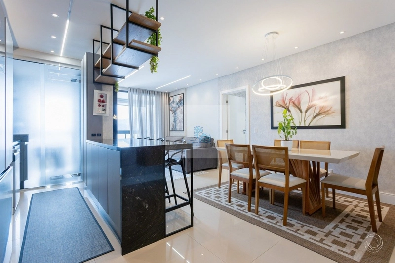 Apartamento de 3 quartos com vista mar no bairro Agronômica: 1ª foto da galeria de imagens do imóvel