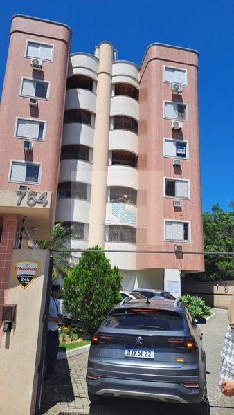Apartamento com 3 quartos sendo 1 suíte no bairro Itacorubi: 17ª foto da galeria de imagens do imóvel