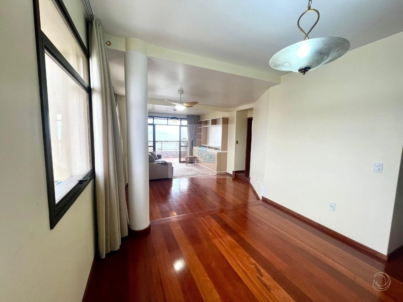 Apartamento de 145m² com 3 quartos na Agronômica: 4ª foto da galeria de imagens do imóvel