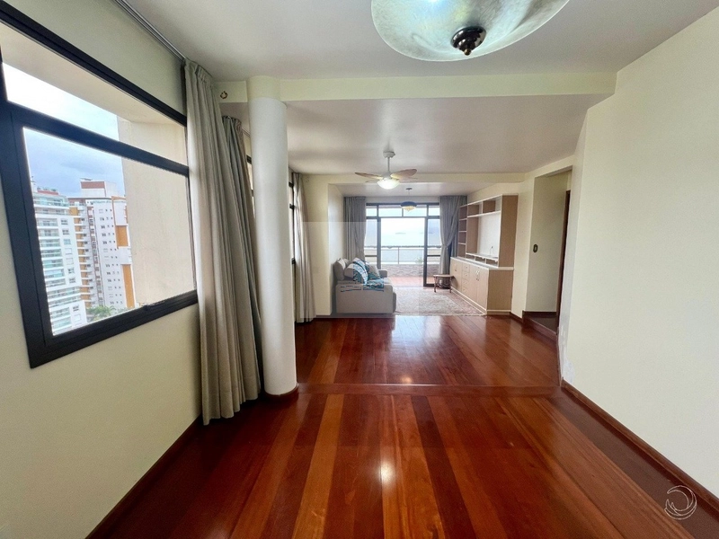 Apartamento de 145m² com 3 quartos na Agronômica: 2ª foto da galeria de imagens do imóvel