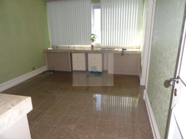 Apartamento de 6 dorms no bairro Agronômica vista mar: 18ª foto da galeria de imagens do imóvel