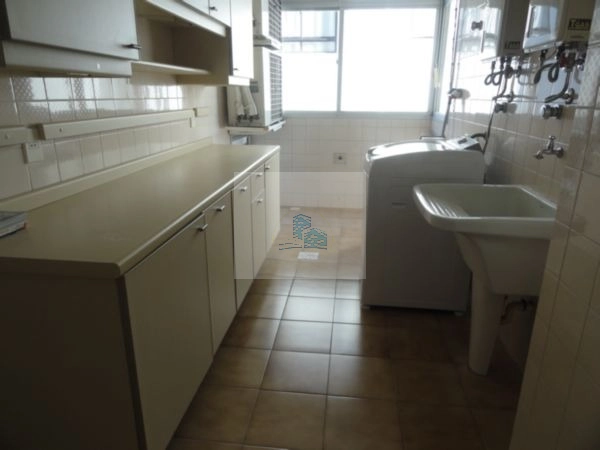 Apartamento de 6 dorms no bairro Agronômica vista mar: 26ª foto da galeria de imagens do imóvel